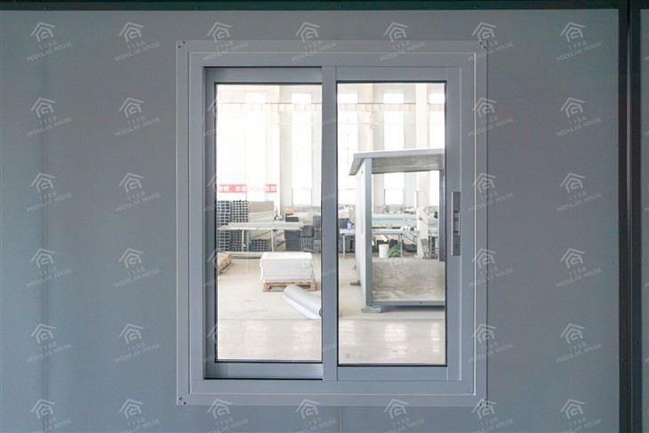 Large 2 Bedroom Mobile Home