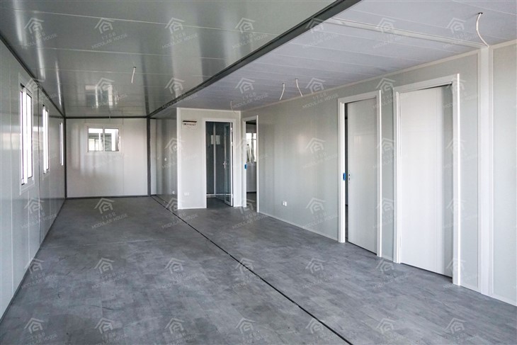 Large 2 Bedroom Mobile Home